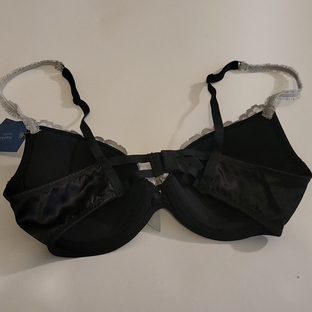 Bra - Picture 2 of 3